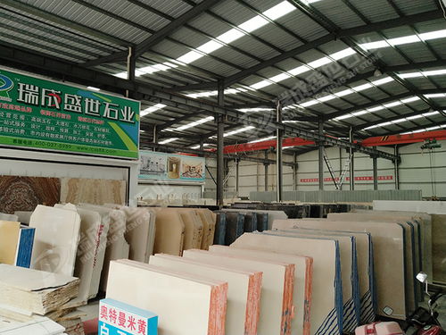 武漢石材加工廠就是這樣的,師傅們辛苦了