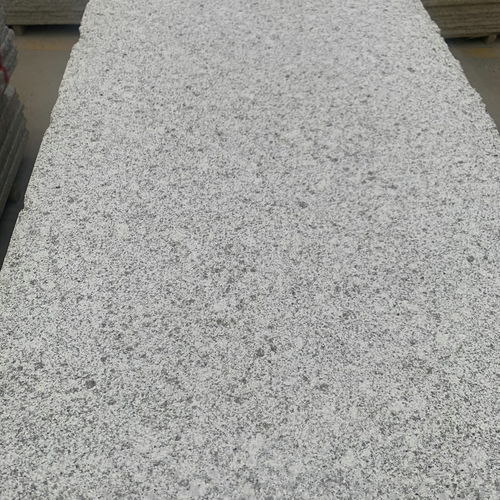 湖北隨州白麻大花白麻荔枝面外墻干掛石材的應用與優勢